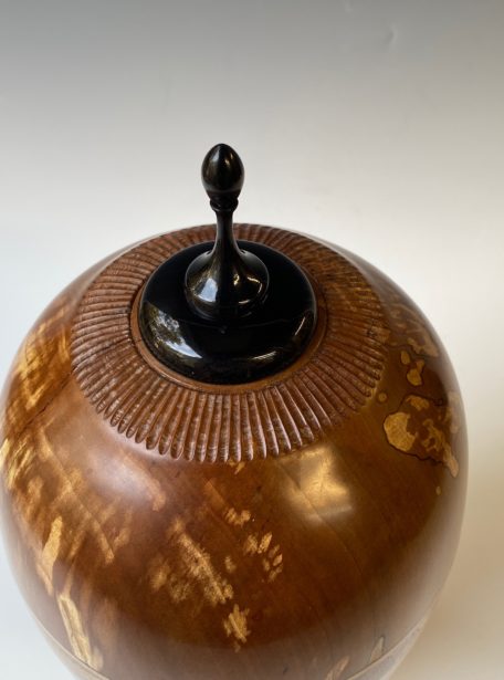 Pear Urn