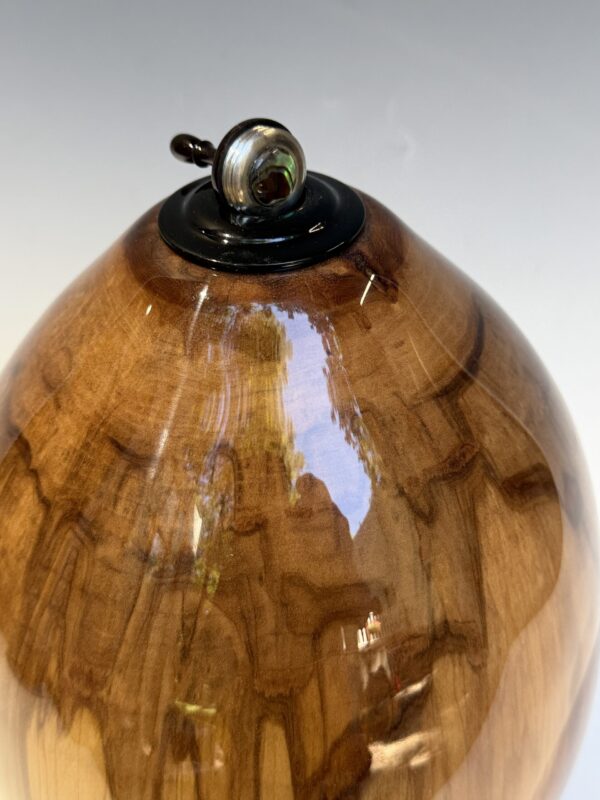 Gum Urn