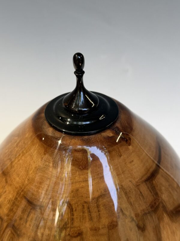 Gum Urn